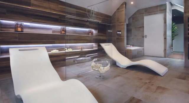 Aphrodites Group - Luxury Hot Tub Suites in Central Lake District, Забронировать Отель Бизнес-отели Англии, 4* 5*
