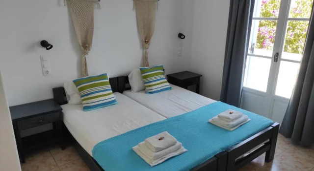 Номер Economy Isalos Paros