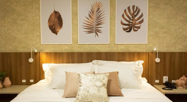 Lefel Hotel