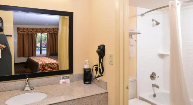 Номер Standard Americas Best Value Inn Tupelo Barnes Crossing