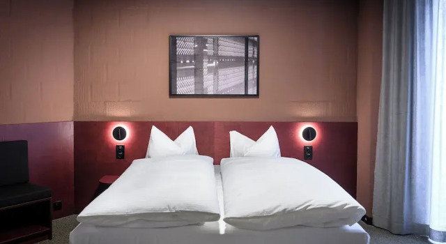 BRIX - Self Check-In Hotel, Забронировать Отель Риш Цуг