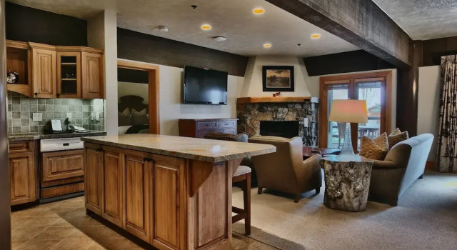 Люкс с 3 комнатами Premium Luxury Three Bedroom Suite with Hot Tub