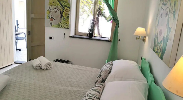 Апартаменты Stromboli Central Family Apartment - 3 Double Rooms