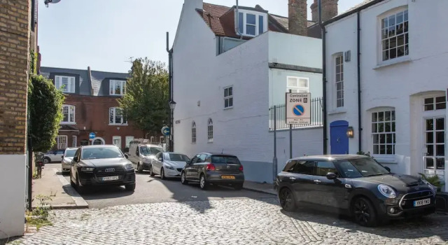 3-Bedroom Mews House with Optional Parking