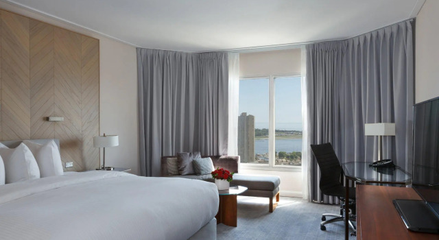 Номер Standard InterContinental Toronto Centre by IHG