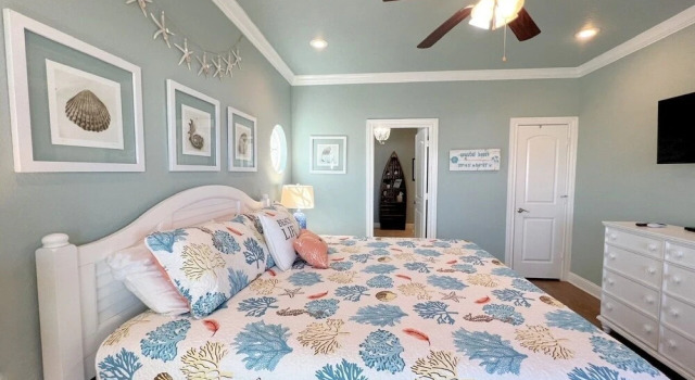 Dog House 3 Bedroom Home by Redawning, Book Feriehus Bolivar Peninsula Houston