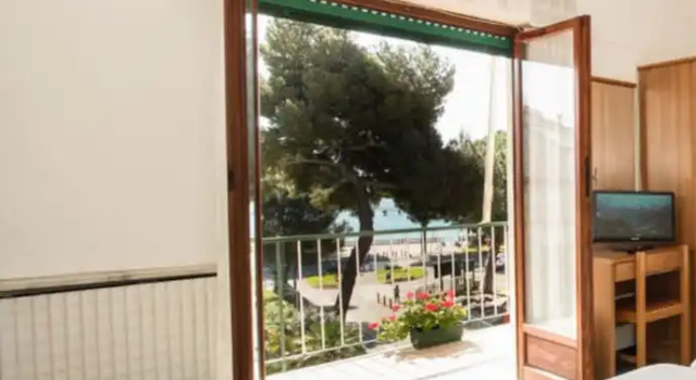 Номер Comfort Hotel Tirreno