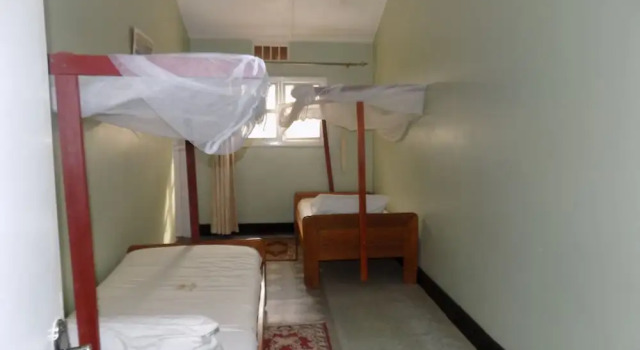 Fort Coleb Guest House, Prenota Affittacamere Hotel economici a Mbarara