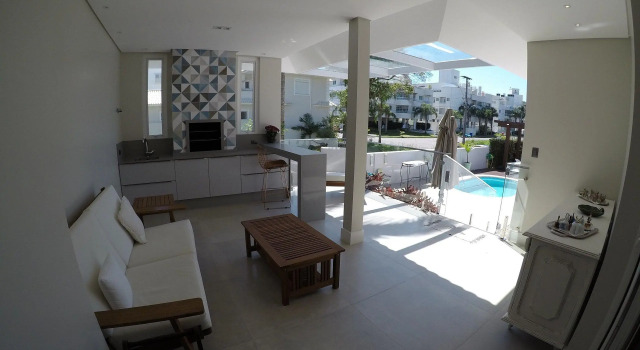 Casa 4 Suítes Jurere Internacional