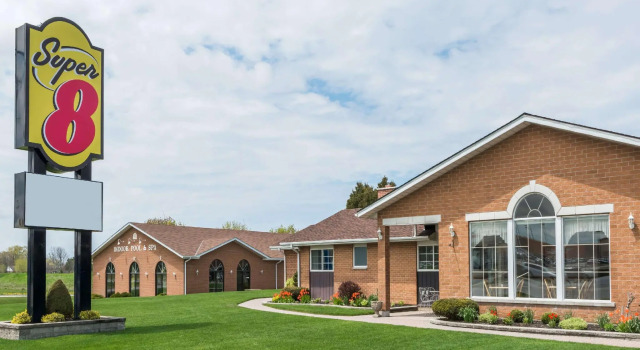 Номер Standard Super 8 by Wyndham Port Elgin