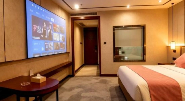 Люкс Deluxe Hexinshi Hotel (Chongqing West Railway Station)