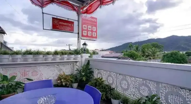 RedDoorz near Pantai Pandan Sibolga, Rezerwuj Hotel Pandan North Sumatra Province