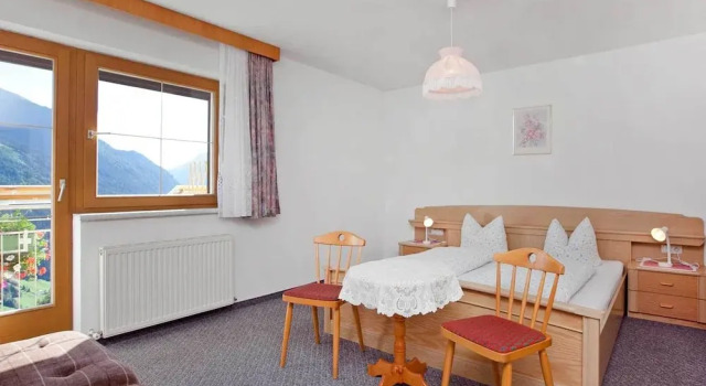 Apartment Near the Lake in Tyrol, Rezervovat Apartmán Hotely v Tyrolsko s parkováním, Parkování