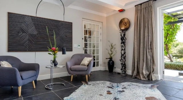 Люкс 14 on Klein Constantia, Adults only