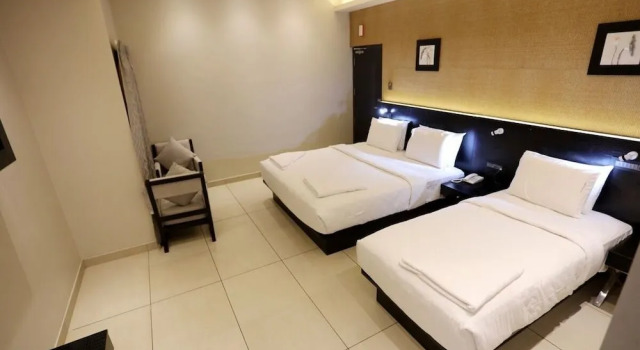 LNB Residency, Rezerwuj Hotel Hotele w Andhra Pradesh z parkingiem, Parking