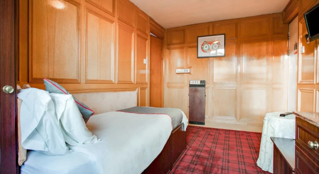 The Rowers Hotel by OYO