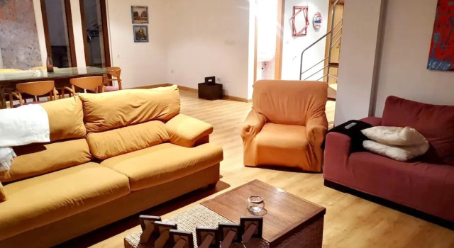 House With 3 Bedrooms in Carracedelo, With Enclosed Garden and Wifi, Забронировать Отель Карраседело El Bierzo