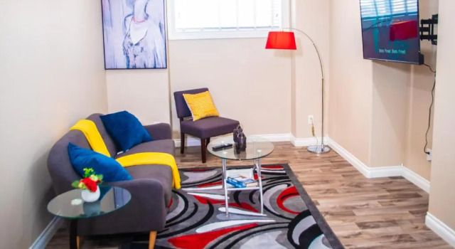 Апартаменты Exquisite And Modern Executive Suite With Parking