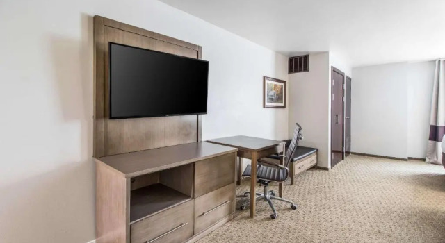 Люкс Superior Comfort Suites Columbia I-65