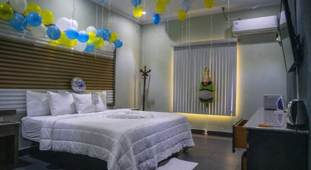 Crown Hotel Piarco
