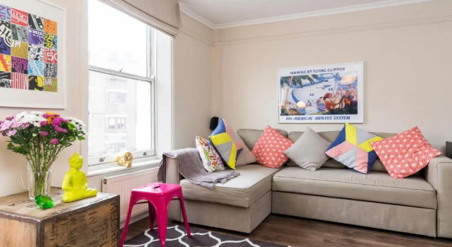 Апартаменты Modernised Apartments 1 and 2 Bedrooms Option Terrace and Balcony High Street