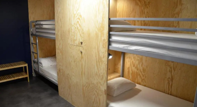 Кровать в общем номере (мужской номер) Eklo Hotels Lille