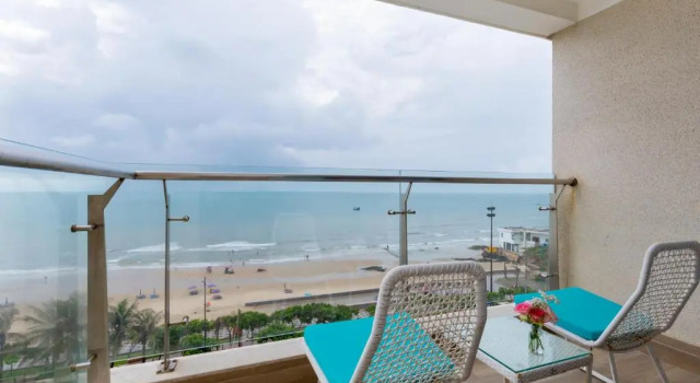 Четырёхместный номер Standard с видом на море Vung Tau Riva Hotel