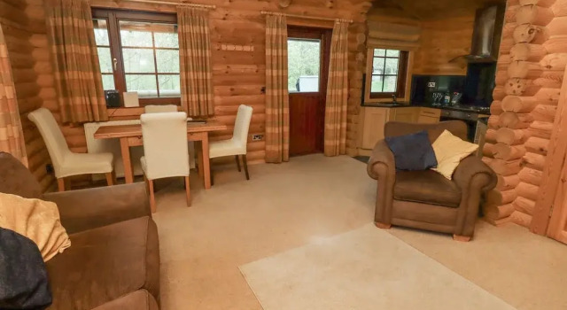24 Lakeside Drive