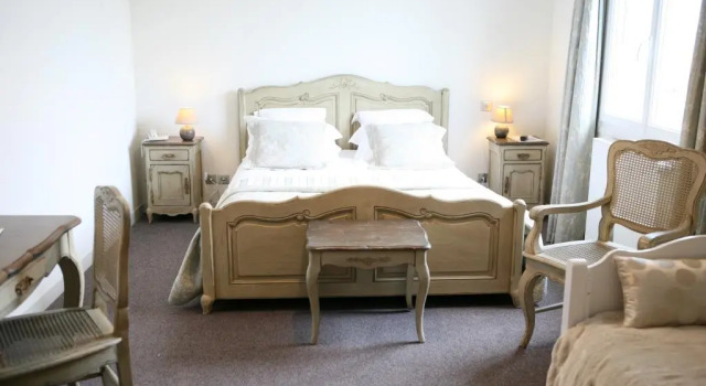 CitHotel La Villa Julia, Забронировать Отель Агон-Кутенвиль 