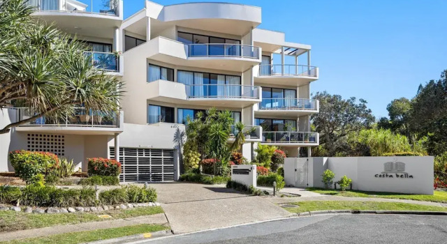 Pristine 2-bed Apartment With Pool and Balcony, Prenota Appartamento Hotel a Queensland con parcheggio, Parcheggio