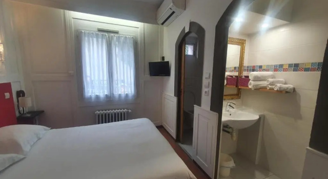 Двухместный номер Standard The Originals Boutique, Clair Hôtel, Martigues
