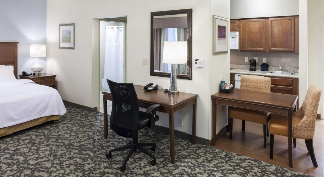 Двухместный номер Premium Homewood Suites by Hilton Houston Stafford Sugar Land