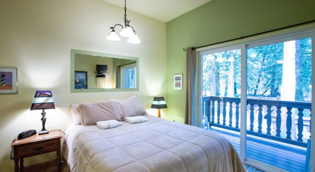 Mt Baker Lodging Condo 77 - Sleeps 2, Buchen Sie Ferienwohnung Hotels in Glacier mit Parkplatz, Parkplätze