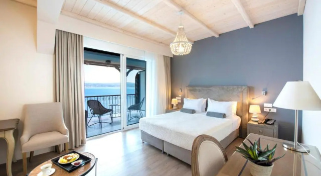 Junior suite con vista mare Karalis Beach