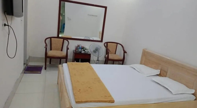 Bong Mai, Rezervovat Hotel Hotely v Nghe An se snídaní, Snídaně