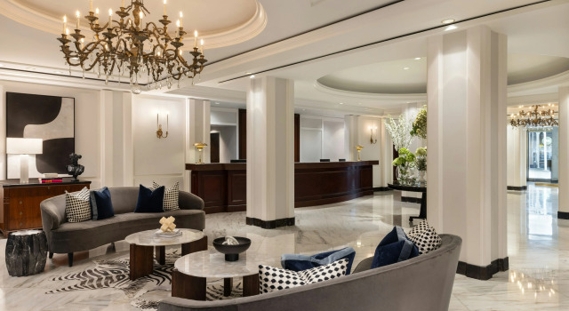 Omni Berkshire Place, Забронировать Отель Отели Нью-Йорка 4 звезды, рядом с 59E59 Theaters, 4*