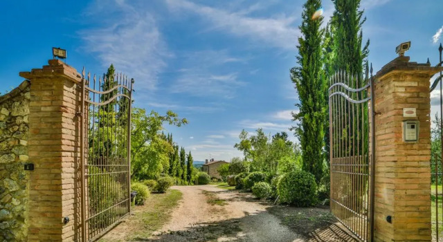 Апартаменты с 2 комнатами Podere Casanuova I Pool, Garden, San Gimignano Views