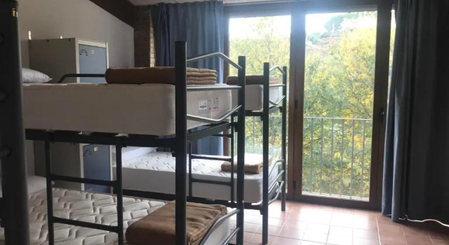 Albergue de Castillazuelo, Забронировать Отель Кастильясуэло Somontano