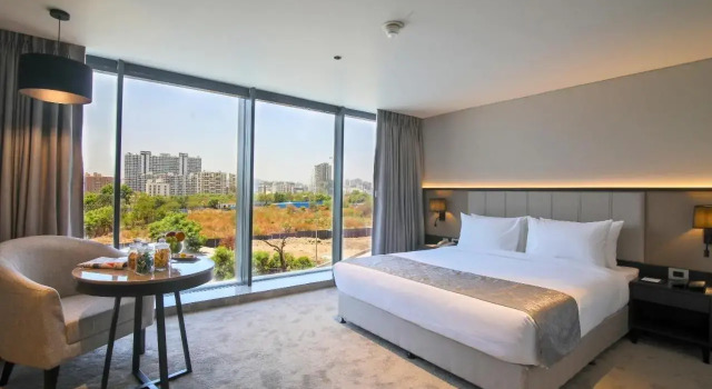 Essentia Premier Hotel Pune, Rezerwuj Hotel Wakad Nowe Delhi