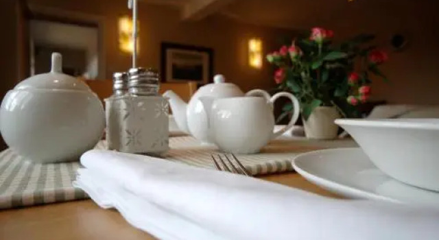 Flowerdews B&B, Забронировать Бутик-отель Винчестер Хэмпшир, рядом с Royal Hampshire County Hospital