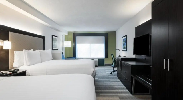Четырёхместный люкс Holiday Inn Express & Suites Florence I-95 & I-20 Civic Ctr by IHG