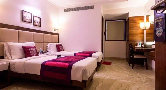 OYO 1033 Hotel Better Home International
