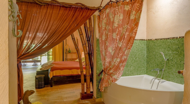 Villa Kerebel 2BR, Book Villa Sommerhuse i Temae, Hytte