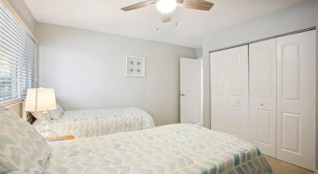 Oceanfront Gem: Elegant 3BR Condo in St. Augustine, Rezerwuj Apartament Hotele w Saint Augustine Area z parkingiem, Parking
