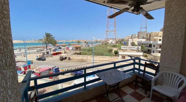 Lovely 4 bed vacation apartment with sea view, Prenota Appartamento Hotel a North Coast con parcheggio, Parcheggio