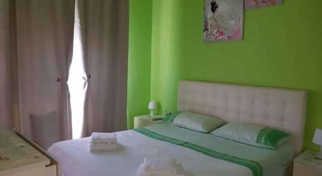Cozy Portside Charm Apartment in Giulianova Beach!, Varaa Huoneisto Hotellit Rooma pysäköinnillä, Pysäköinti