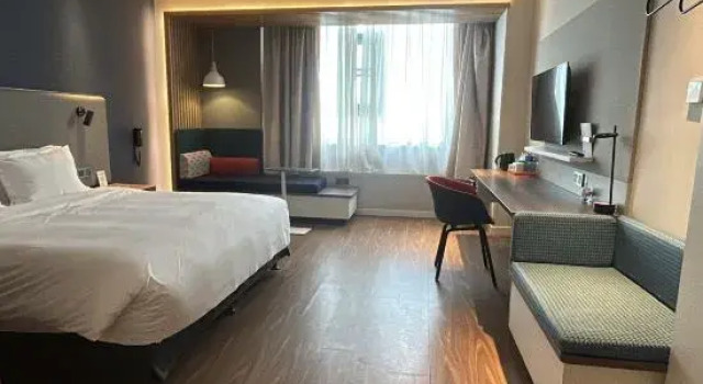 Люкс Superior Holiday Inn Express Shijiazhuang High-tech Zone by IHG