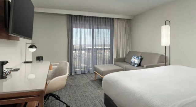 Двухместный номер Standard с балконом Courtyard by Marriott Dayton Beavercreek