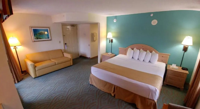 Run of House Tropical Winds Resort Hotel
