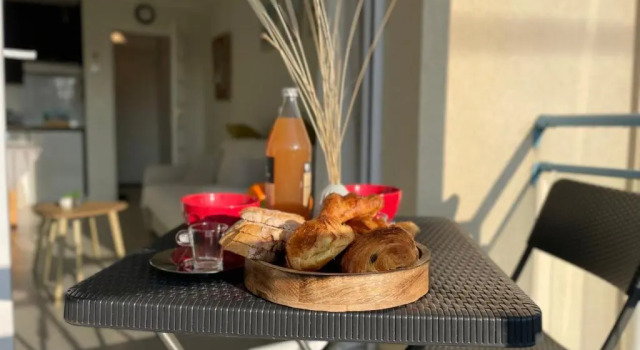 Апартаменты Appartement centre ville avec terrasse sud-ouest